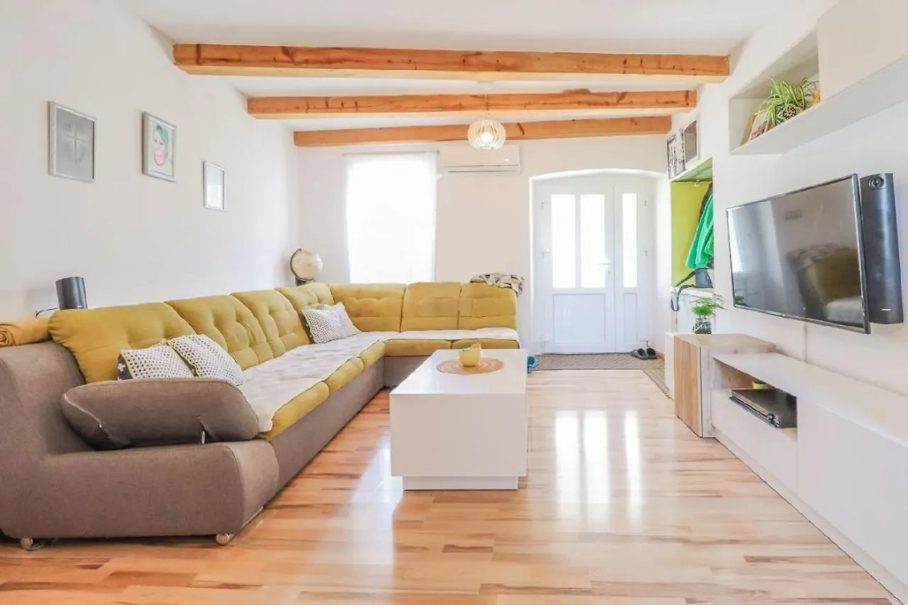 House Leon Villa Brtonigla