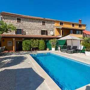 Ferienhaus Lucky By Interhome, Brtonigla